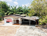 [SOLD] Land with building near Surat Thani Airport, Maluan, Phunphin, 3 beds, 2 baths