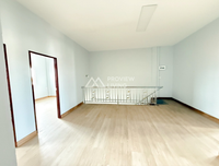 [Reserved] Commercial building, 3-story building (3 units, 2 units), on the new Si Kasem 15 road, starting at Surat Thani