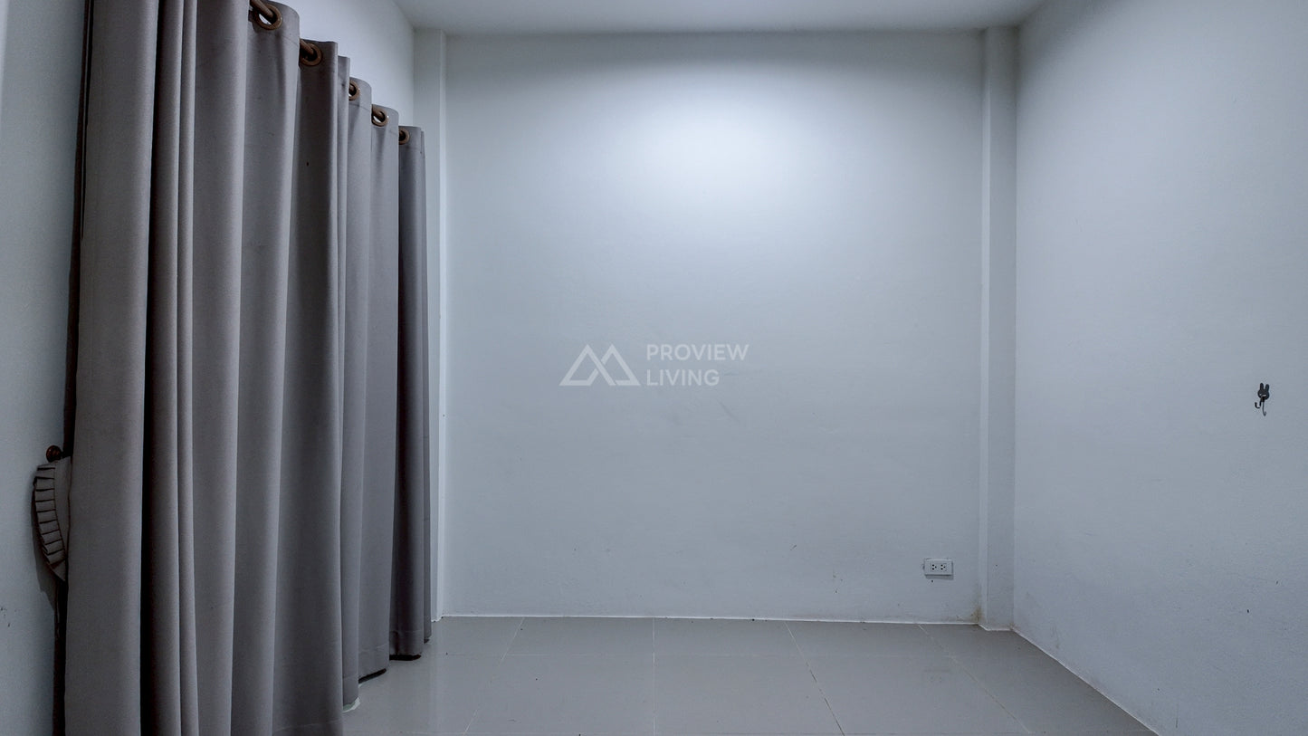 [ขายด่วน] บ้านแฝด โครงการวิลล่าเทมโป้ ซอยโกเตง รีโนเวทครบหิ้วกระเป๋าพร้อมเข้าอยู่ | 33.2 ตร.วา | 2 ห้องนอน 2 ห้องน้ำ 2 จอดรถ