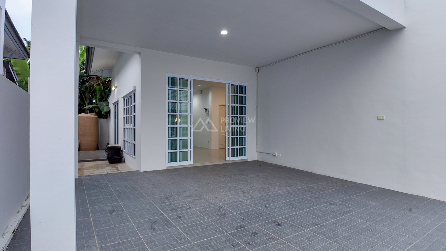 [ขายด่วน] บ้านแฝด โครงการวิลล่าเทมโป้ ซอยโกเตง รีโนเวทครบหิ้วกระเป๋าพร้อมเข้าอยู่ | 33.2 ตร.วา | 2 ห้องนอน 2 ห้องน้ำ 2 จอดรถ