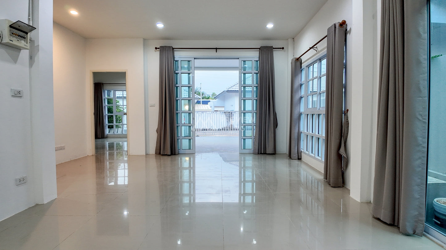 [ขายด่วน] บ้านแฝด โครงการวิลล่าเทมโป้ ซอยโกเตง รีโนเวทครบหิ้วกระเป๋าพร้อมเข้าอยู่ | 33.2 ตร.วา | 2 ห้องนอน 2 ห้องน้ำ 2 จอดรถ