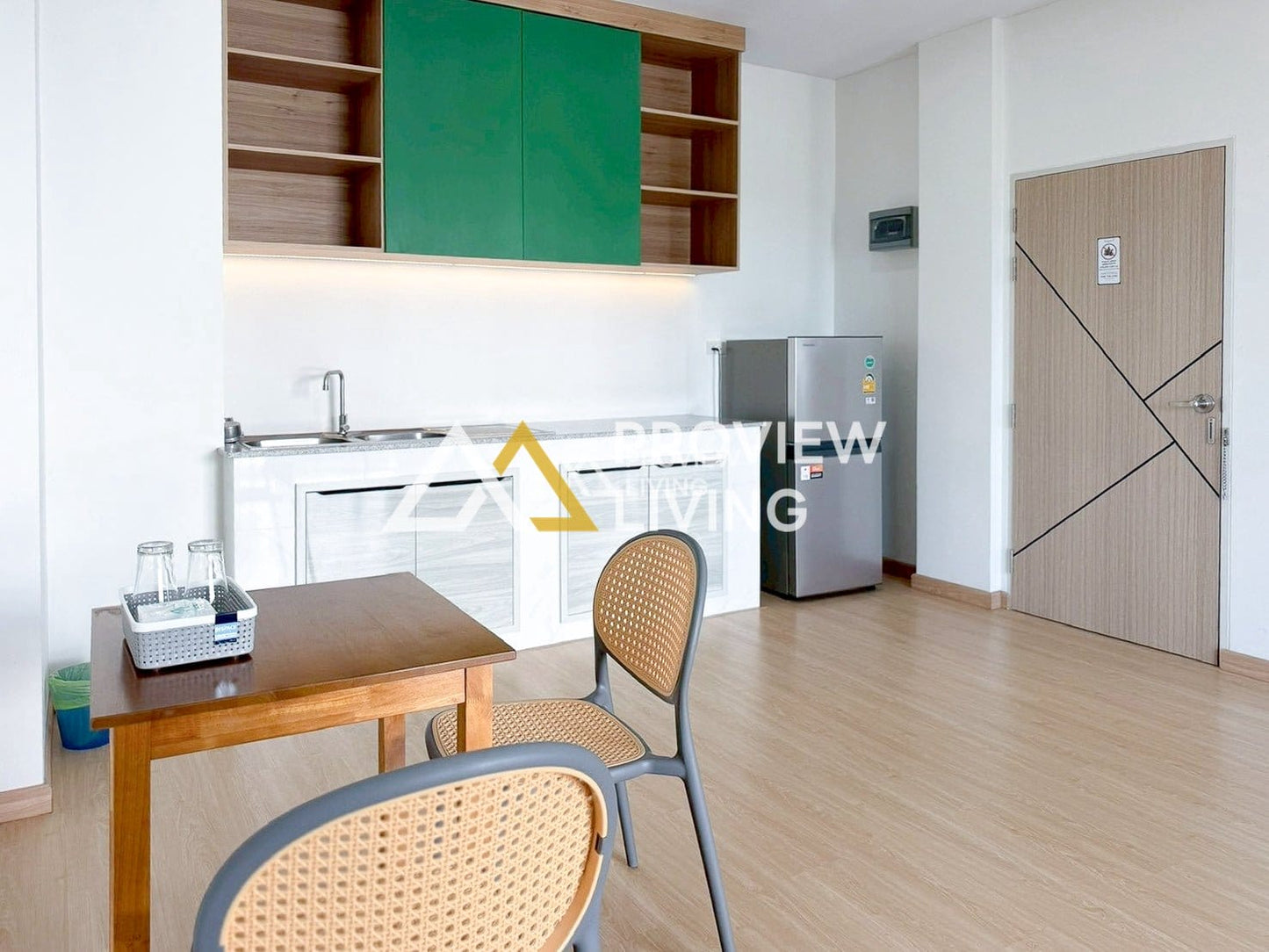 [ขายด่วน] ธุรกิจที่พัก Apartelle พร้อมผู้เช่า ใจกลางเมืองสุราษฎร์ จำนวน 59 ห้อง รับรายได้ทันที 8-9 ล้านต่อปี