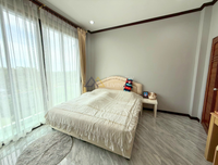 [Urgent Sale!] 2-storey detached house on 220 sq.wah land – Khun Thale Soi 3, Surat Thani, near Surat Thani Rajabhat University and Prince of Songkla University Surat Thani Campus. 4 beds, 3 baths.
