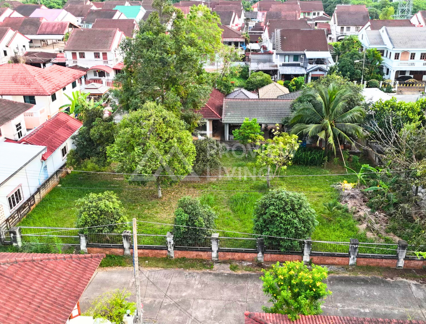 บ้านเดี่ยว 2 หลัง + สวน หมู่บ้านเสาวลักษณ์ 2  @บางกุ้ง 26-000003 @หมู่บ้านเสาวลักษณ์ ซอย 10