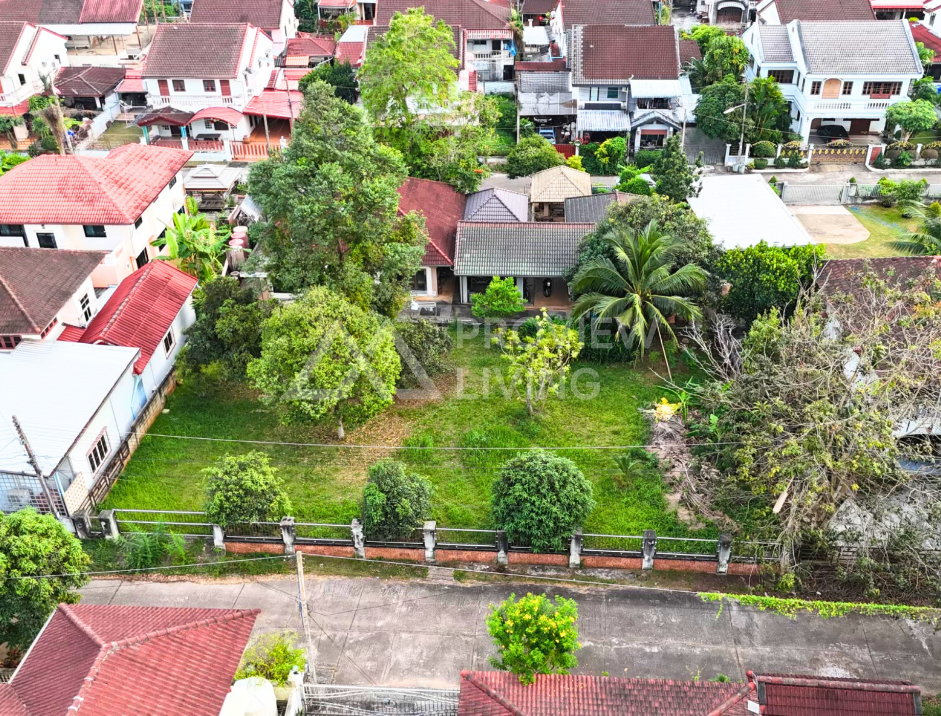 บ้านเดี่ยว 2 หลัง + สวน หมู่บ้านเสาวลักษณ์ 2  @บางกุ้ง 26-000003 @หมู่บ้านเสาวลักษณ์ ซอย 10