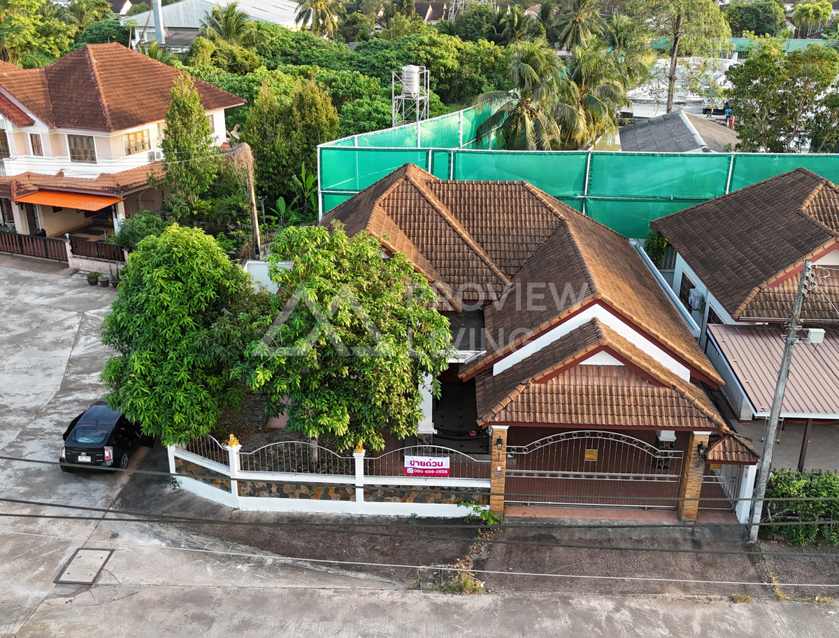ขายด่วน บ้านเดี่ยวชั้นเดียว สุราษฎร์ธานี หลังมุม ถนนพ่อขุนทะเล หมู่บ้านโกลเด้นท์โฮม ขนาด 69.6 ตร.วา 3 ห้องนอน 2 ห้องน้ำ 2 จอดรถ