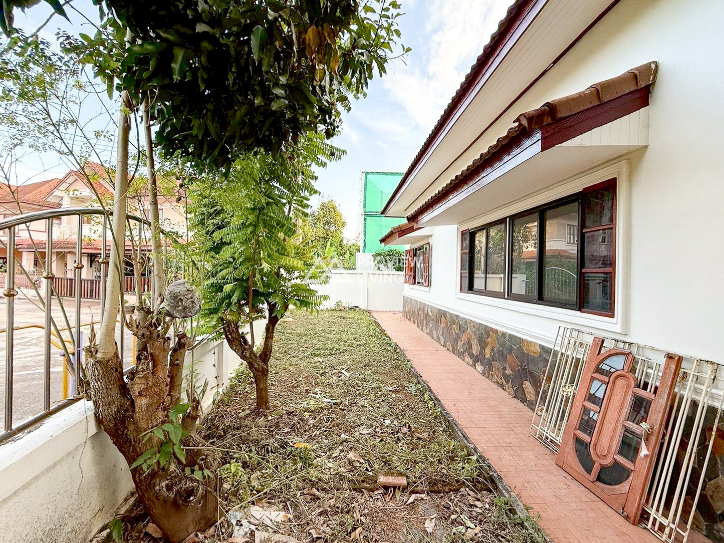 [ขายด่วน] บ้านเดี่ยวชั้นเดียว หลังมุม ถนนพ่อขุนทะเล หมู่บ้านโกลเด้นท์โฮม ขนาด 69.6 ตร.วา | 3 ห้องนอน 2 ห้องน้ำ 2 จอดรถ