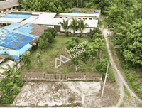 Urgent Sale: House with land near Khao Nipon Police Station, Wiang Sa District, Surat Thani Province. Total area 162.4 sq. wah. 2 bedrooms, 1 bathroom, 1 kitchen, 1 living room, and a backyard area suitable for a vegetable garden or other construction.