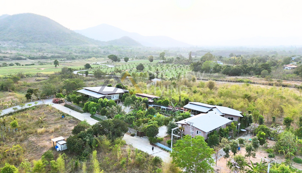 [Reserved] Luxury Villa Baan Chiang Hua Hin, large land 2 rai 3 ngan 72 sq. wah, designed for private relaxation or spending time together as a large family, accommodating more than 20 guests, Prachuap Khiri Khan