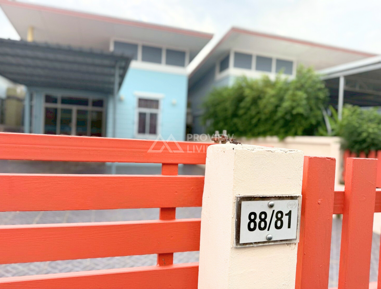 [ขายด่วน] บ้านเดี่ยวหลังใหญ่ 3 ห้องนอน 2 ห้องน้ำ ใกล้โรงพยาบาลสุราษฎร์ฯแถมเฟอร์ครบ พร้อมเข้าอยู่ ราคา 2.2X ล้าน!