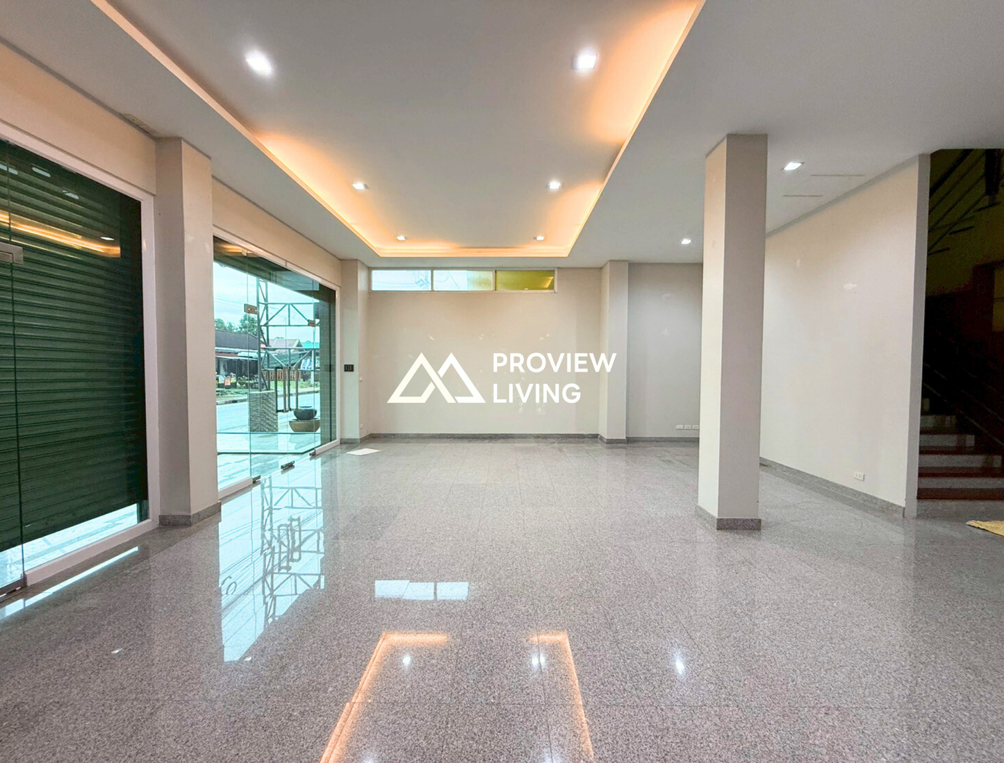 [ขายด่วน] อาคารพาณิชย์ 2 คูหา ขนาด 50 ตร.วา 4 ห้องนอน 5 ห้องน้ำ แถมแอร์ 6 ตัว ใกล้ที่ว่าการอำเภอคีรีรัฐนิคม ราคา 6.XX ลบ.