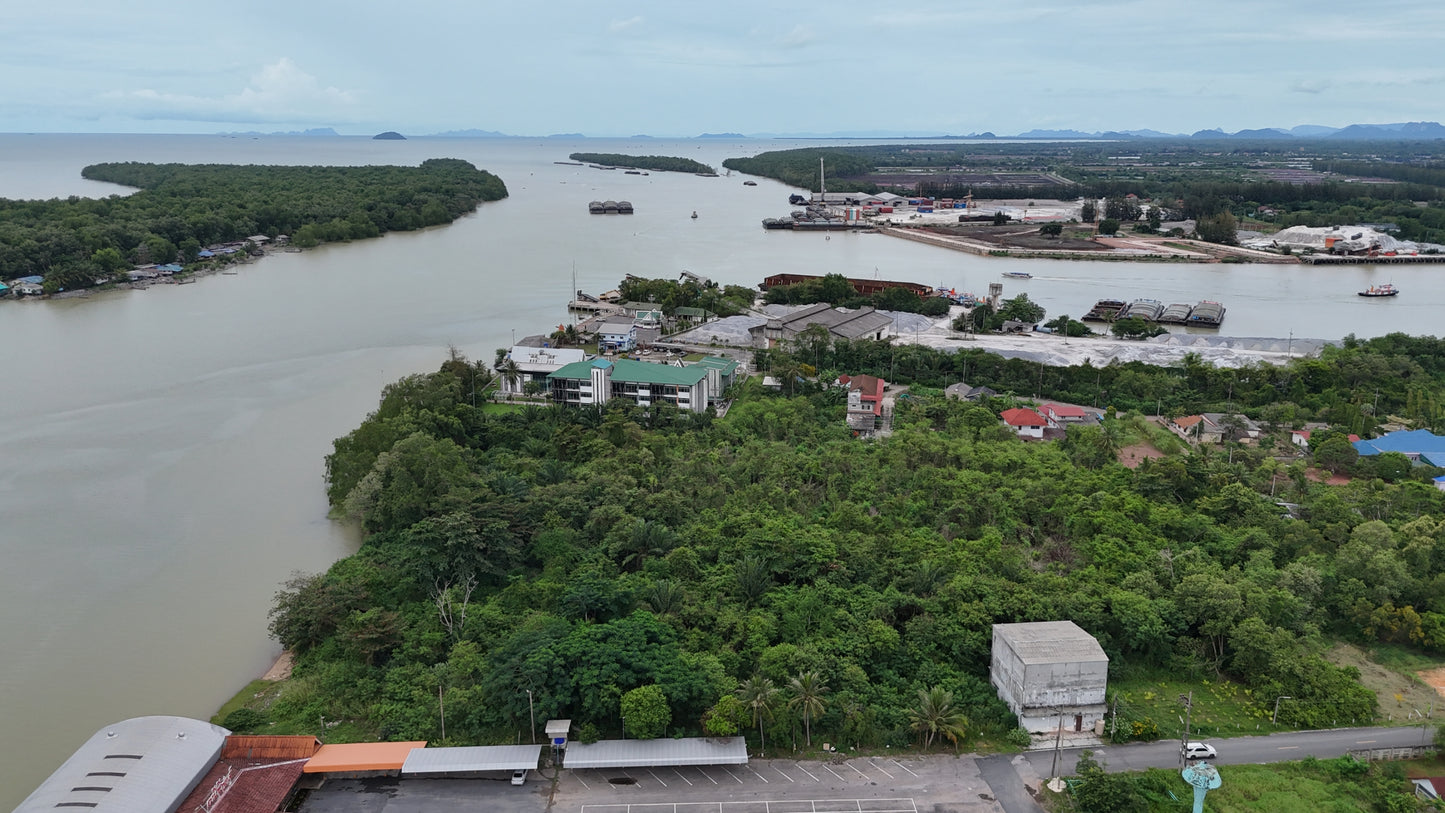 [ขายด่วน] ที่ดิน ราชาเฟอร์รี ขนาด 10 ไร่ 2 งาน 28.1 ตารางวา หน้ากว้าง 177 ม.