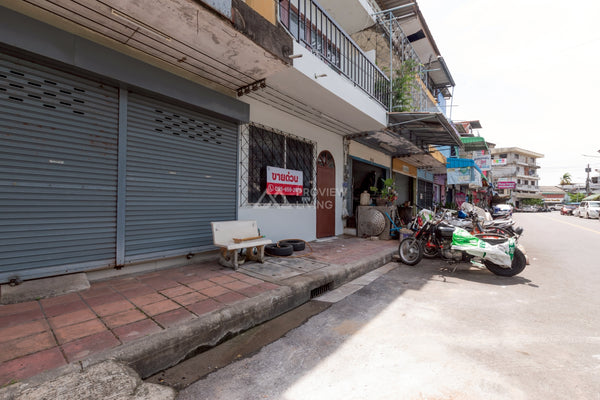 [FOR SALE] 2-story townhouse, 3 bedrooms, 1 bathroom, 15.2 sq. wah, Dok Nok 13. Near the provincial school, technical college, and city hall. Good location, convenient travel. Surat Thani.
