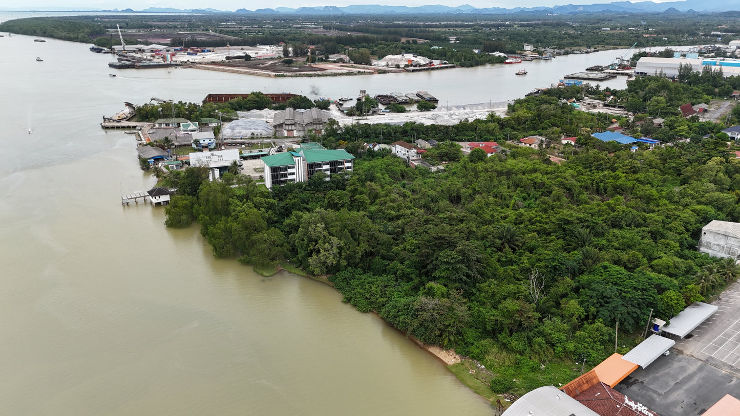 [ขายด่วน] ที่ดิน ราชาเฟอร์รี ขนาด 10 ไร่ 2 งาน 28.1 ตารางวา หน้ากว้าง 177 ม.