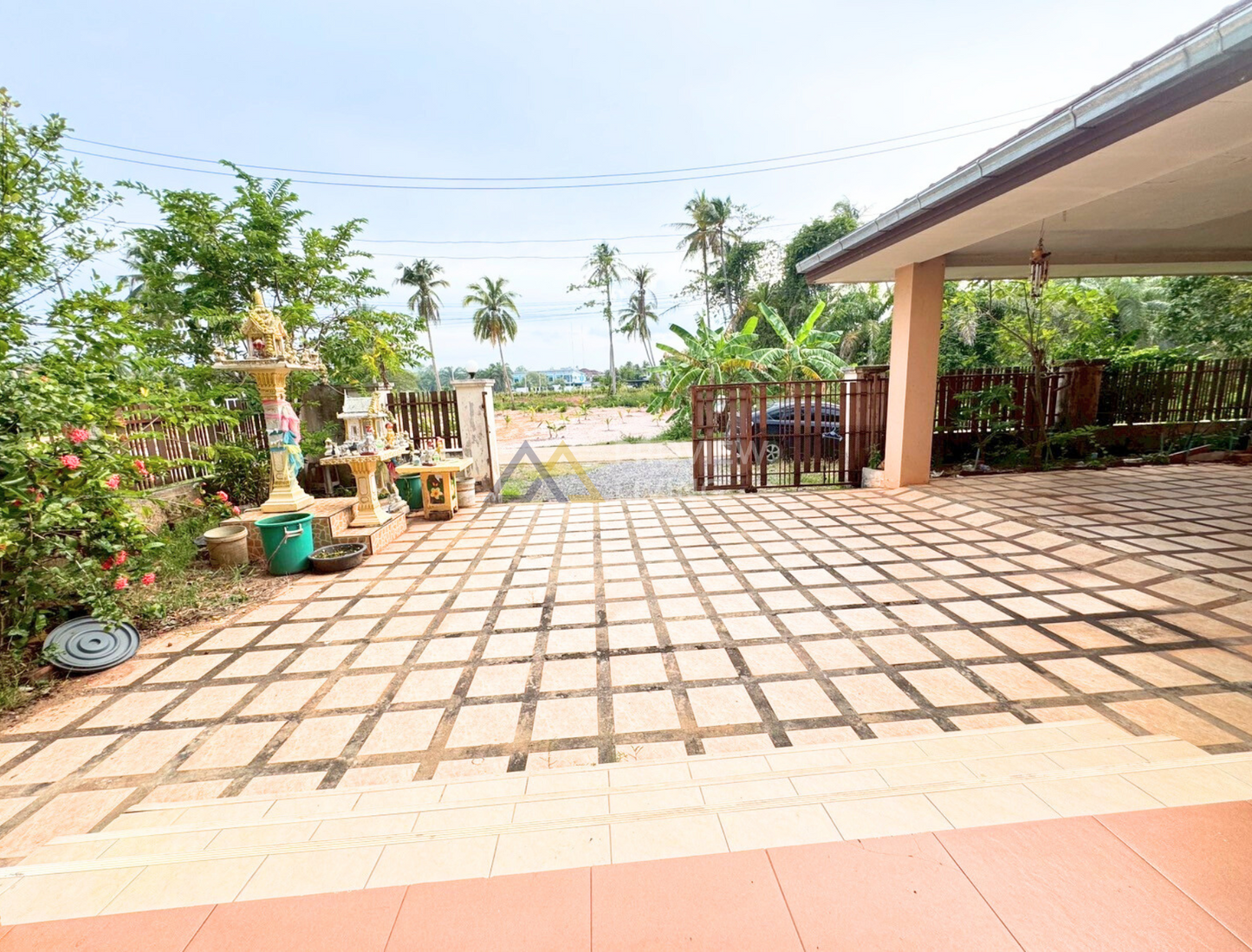 [ขายด่วน] คุ้มที่สุด! บ้านเดี่ยว 2 ชั้น 4 นอน 3 น้ำ บางชุมโถ ใกล้ทั้งเซ็นทรัล และโลตัสสุราษฎร์ธานี พื้นที่กว้างขนาด 116 ตร.ว. หน้ากว้าง 16 ลึก 28