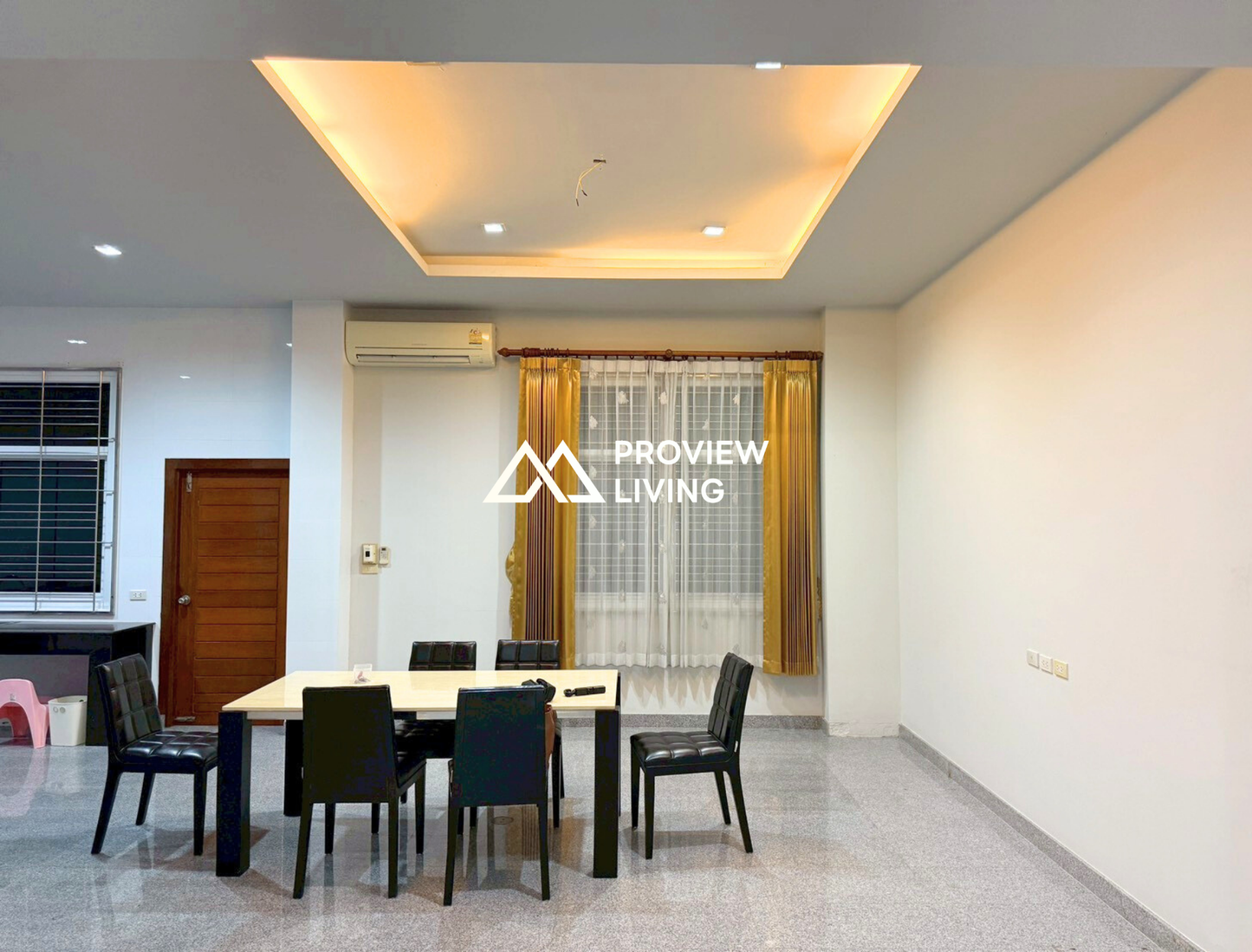 [ขายด่วน] อาคารพาณิชย์ 2 คูหา ขนาด 50 ตร.วา 4 ห้องนอน 5 ห้องน้ำ แถมแอร์ 6 ตัว ใกล้ที่ว่าการอำเภอคีรีรัฐนิคม ราคา 6.XX ลบ.