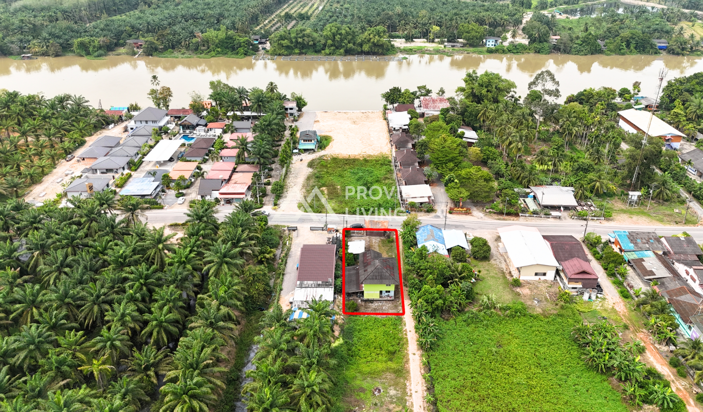 [ขายด่วน] บ้านเดี่ยว 2 ชั้น พร้อมที่ดิน ขนาด 1 งาน 53.9 ตารางวา หน้าติดถนนใหญ่ ใกล้สถานีรถไฟพุนพิน 2.3 กม.