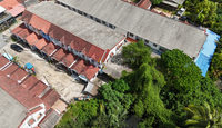Urgent Sale: Corner House in Surat Thani, large plot, good location – Saowaluck 1 Village Soi 19, 2-story house, 8.5 meters wide, 90.5 sq. wah. Price only 2.XX million. 2 beds, 2 baths.