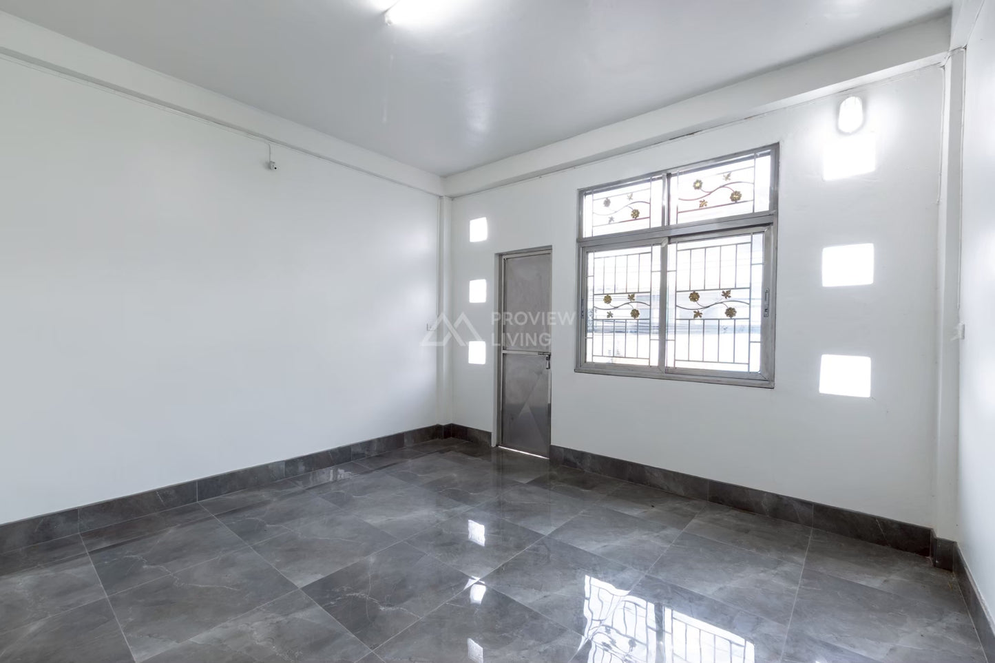 [ขาย] ตึกแถว 2 ชั้น 2 คูหา คูหาละ 2 ห้องนอน 2 ห้องน้ำ รวมขนาด 30.2 ตร.วา @ดอกนก 13 ใกล้โรงเรียนจังหวัด ศูนย์ราชการ และวิทยาลัยเทคนิค