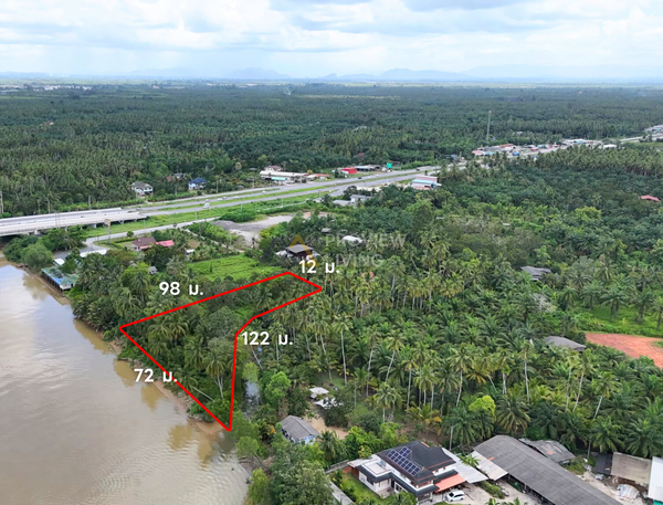 [For Sale] BS-06 Waterfront land 1 rai 2 ngan 83.5 square wah, next to Ar Tia Restaurant. 6 MB. Riverside, beautiful view. Suitable for a resort, restaurant, or cafe. Surat Thani.