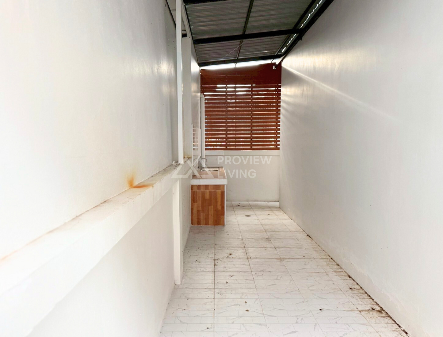 [ขายด่วน] บ้านเดี่ยวหลังใหญ่ 3 ห้องนอน 2 ห้องน้ำ ใกล้โรงพยาบาลสุราษฎร์ฯแถมเฟอร์ครบ พร้อมเข้าอยู่ ราคา 2.2X ล้าน!