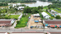 Urgent Sale! Golden Opportunity for Investors! Surat Thani land on Tapi River, 4 rai, 2 ngan, 56.5 sq. wah. Excellent location, good shape, suitable for building a house, villa, or resort. Price negotiable.