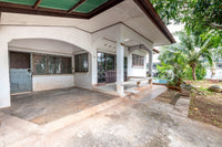 [Sold Out] 2nd-hand house Soi Luksuea 7, next to Don Nok Market. Large house, spacious 110 sq.w. Less than 3 million baht, great value!! 23 meters wide. Surat Thani. 3 bedrooms, 2 bathrooms.