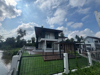ขายบ้านเดี่ยว Modern Luxury ริมน้ำ หลังใหญ่ พร้อมสระว่ายน้ำ ฟังก์ชันครบครัน ใกล้เซ็นทรัลสุราษฎร์ธานี