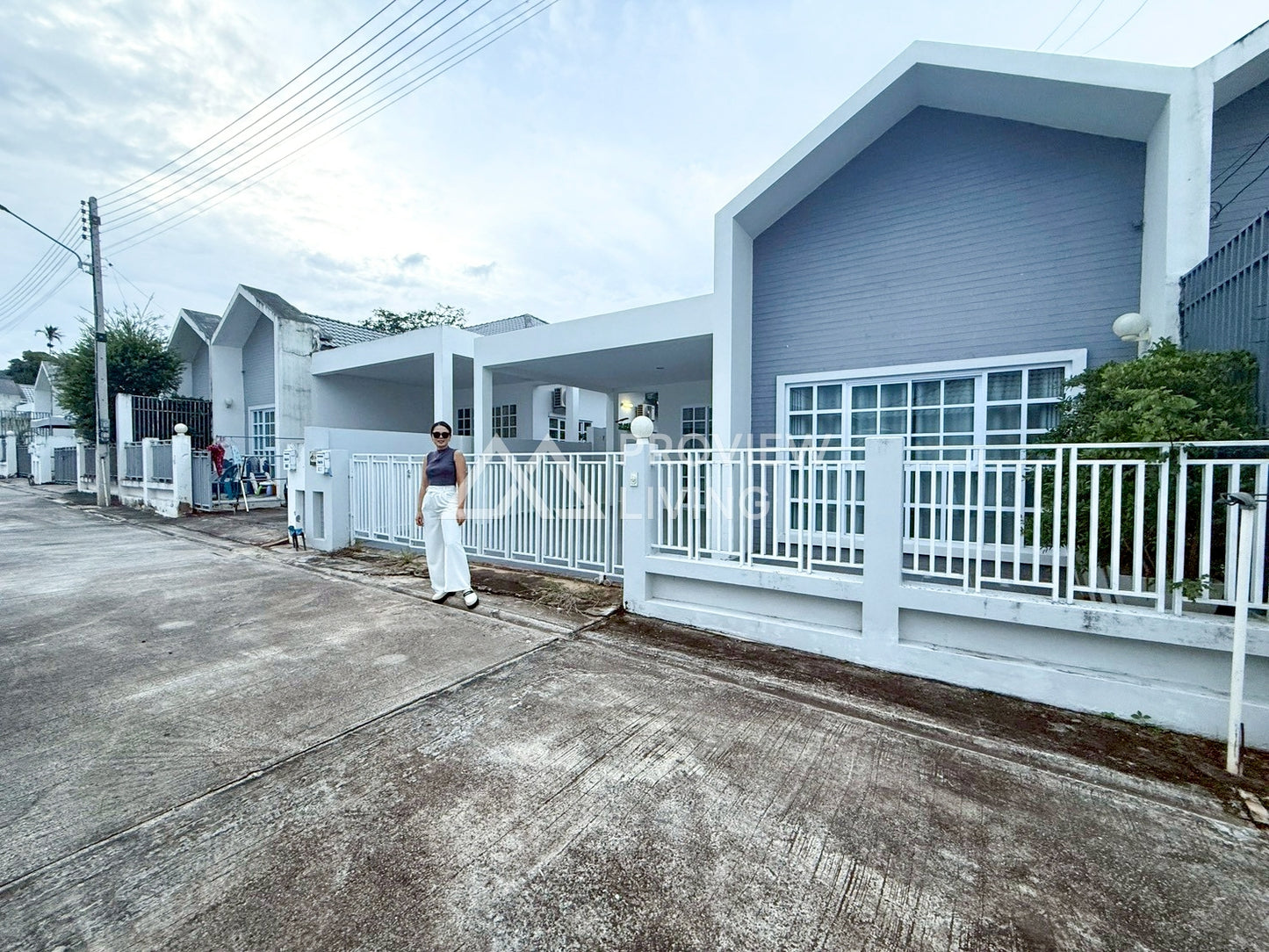 [ขายด่วน] บ้านแฝด โครงการวิลล่าเทมโป้ ซอยโกเตง | 33.2 ตร.วา | 2 ห้องนอน 2 ห้องน้ำ 2 จอดรถ