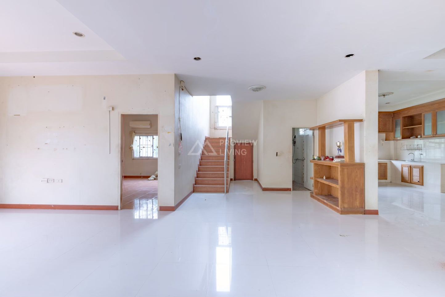 [ขายด่วน] คุ้มที่สุด! บ้านเดี่ยว 2 ชั้น 4 นอน 3 น้ำ บางชุมโถ ใกล้ทั้งเซ็นทรัล และโลตัสสุราษฎร์ธานี พื้นที่กว้างขนาด 116 ตร.ว. หน้ากว้าง 16 ลึก 28