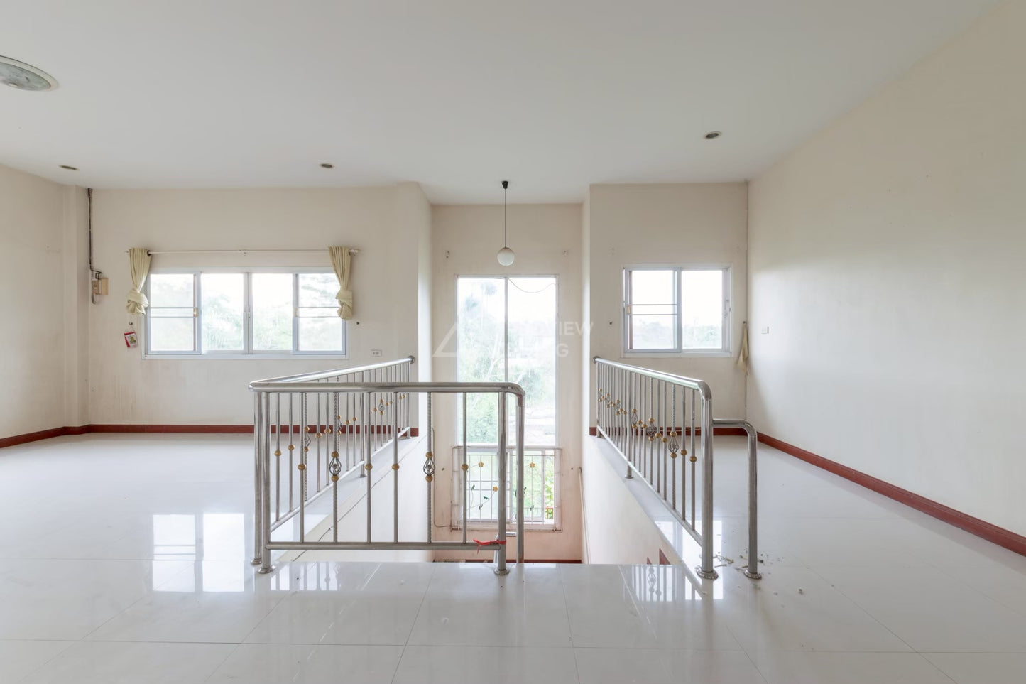 [ขายด่วน] คุ้มที่สุด! บ้านเดี่ยว 2 ชั้น 4 นอน 3 น้ำ บางชุมโถ ใกล้ทั้งเซ็นทรัล และโลตัสสุราษฎร์ธานี พื้นที่กว้างขนาด 116 ตร.ว. หน้ากว้าง 16 ลึก 28