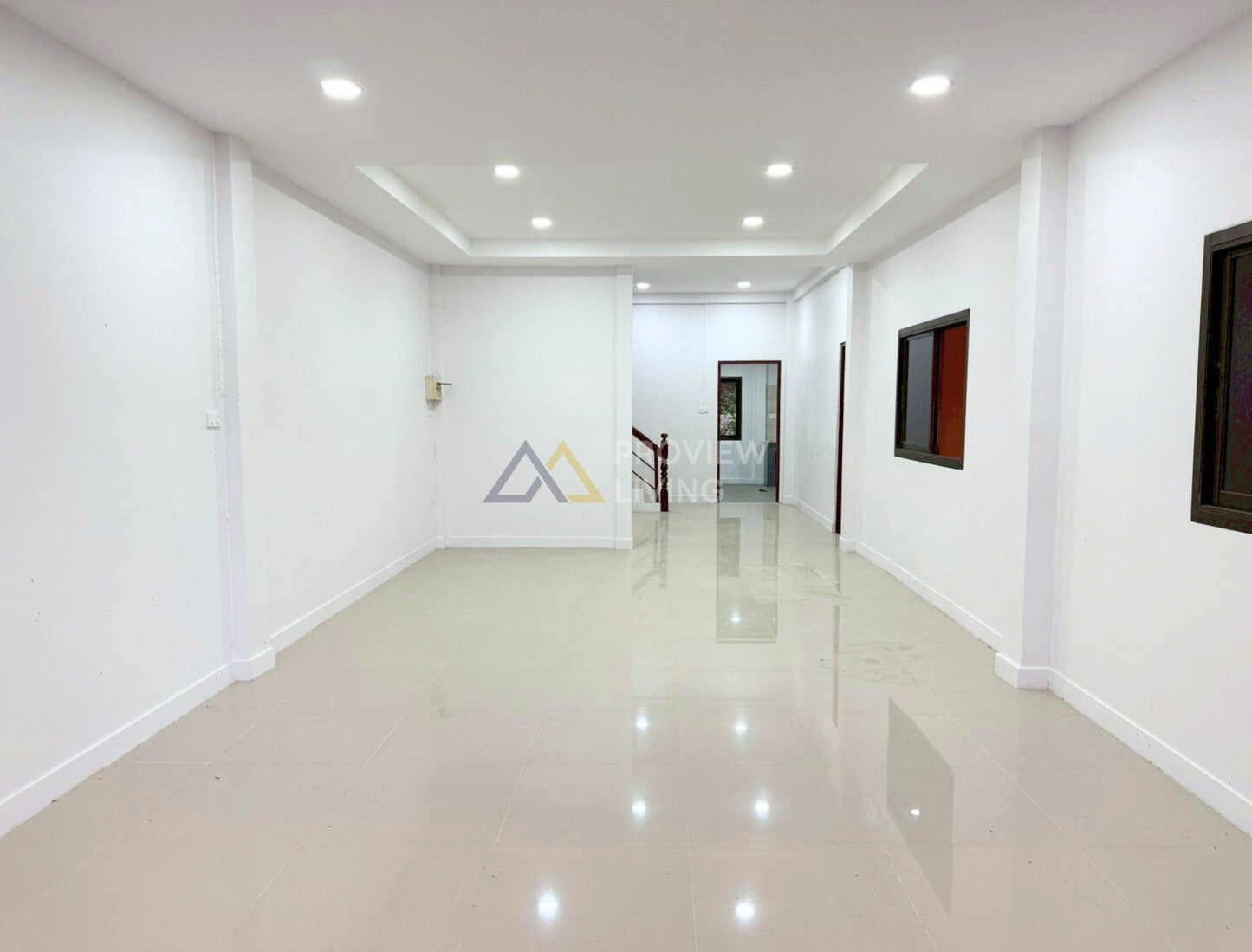 [ทาวน์โฮม] ทาวน์โฮมรีโนเวทใหม่ทั้งหลัง ขนาด 45 ตร.ว. ใกล้กับโตโยต้าท่าทองใหม่ 3 ห้องนอน 2 ห้องน้ำ ราคา 2 ล้านต้นๆ