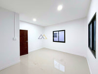 [Urgent Sale] Townhome 45 sq.w. 3 bedrooms, 2 bathrooms, near Toyota Tha Thong Mai, Surat Thani