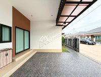 For sale: Single-story detached house, 3 bedrooms, 2 bathrooms, near Lamphu Island, Surat Thani. Fully furnished, ready to move in. Price: 3.09 million.
