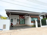 For sale: Single-story detached house, 3 bedrooms, 2 bathrooms, near Lamphu Island, Surat Thani. Fully furnished, ready to move in. Price: 3.09 million.