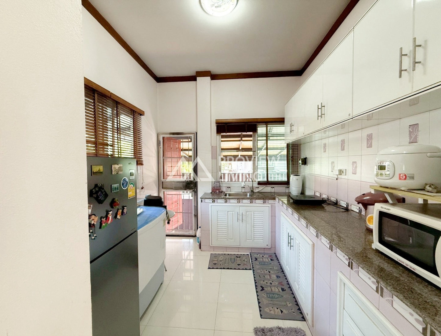 [ขายด่วน] บ้านเดี่ยว ชั้นเดียว หลังใหญ่ 3 ห้องนอน 2 ห้องน้ำ โซนโฉลกรัฐ ใกล้โรงแรม เอส.22 ราคา 5.XX ลบ.