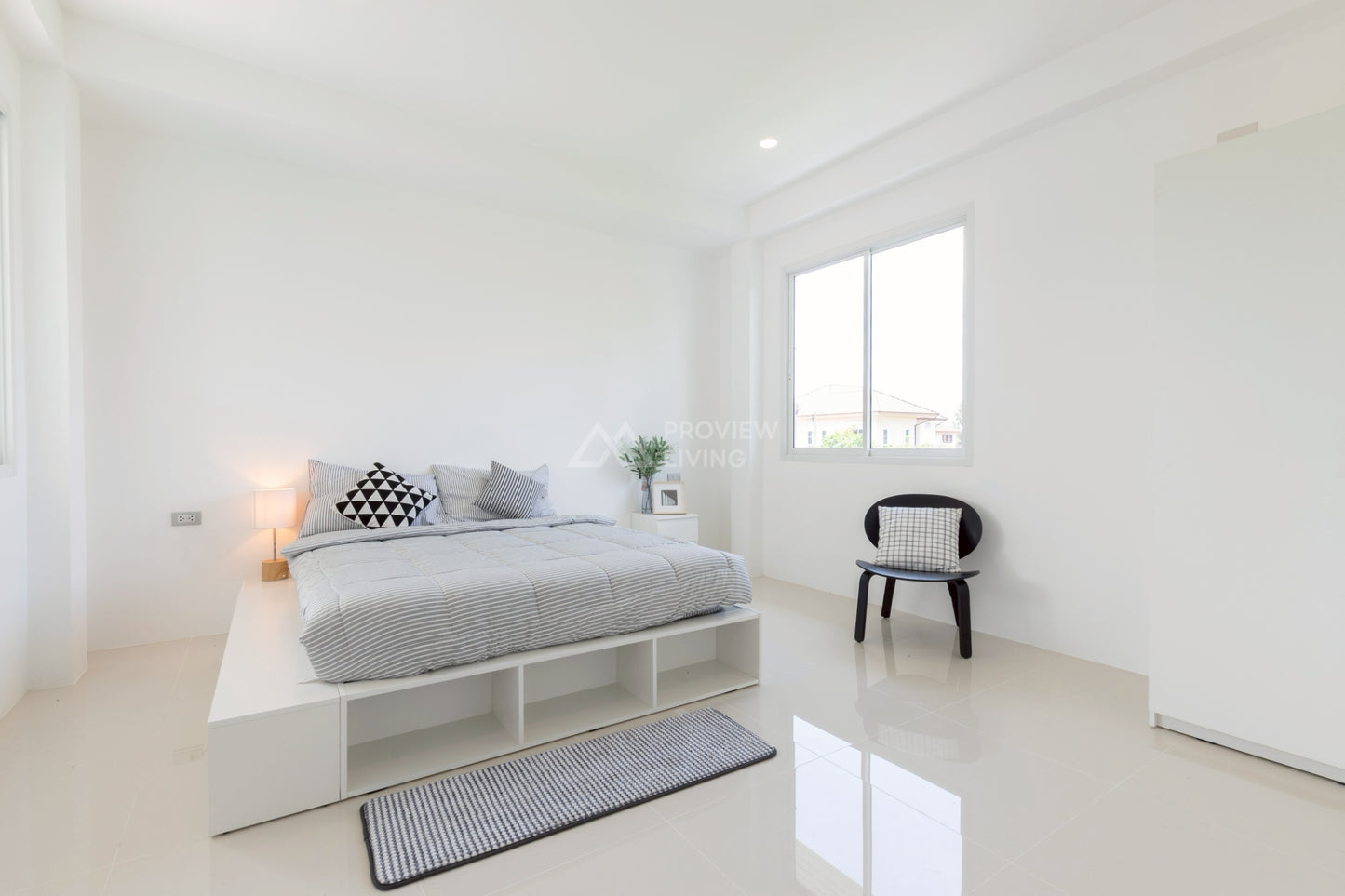 [พร้อมอยู่] บ้านใหม่ สไตล์ Ultra Modern ดีไซน์โดดเด่น ขนาด 62.5 ตร.ว. @ปากน้ำสุราษฎร์ธานี ฟังก์ชัน 4 ห้องนอน 4 ห้องน้ำ 3 ที่จอดรถ เข้าออกได้หลายทาง พร้อมอยู่ทันที!