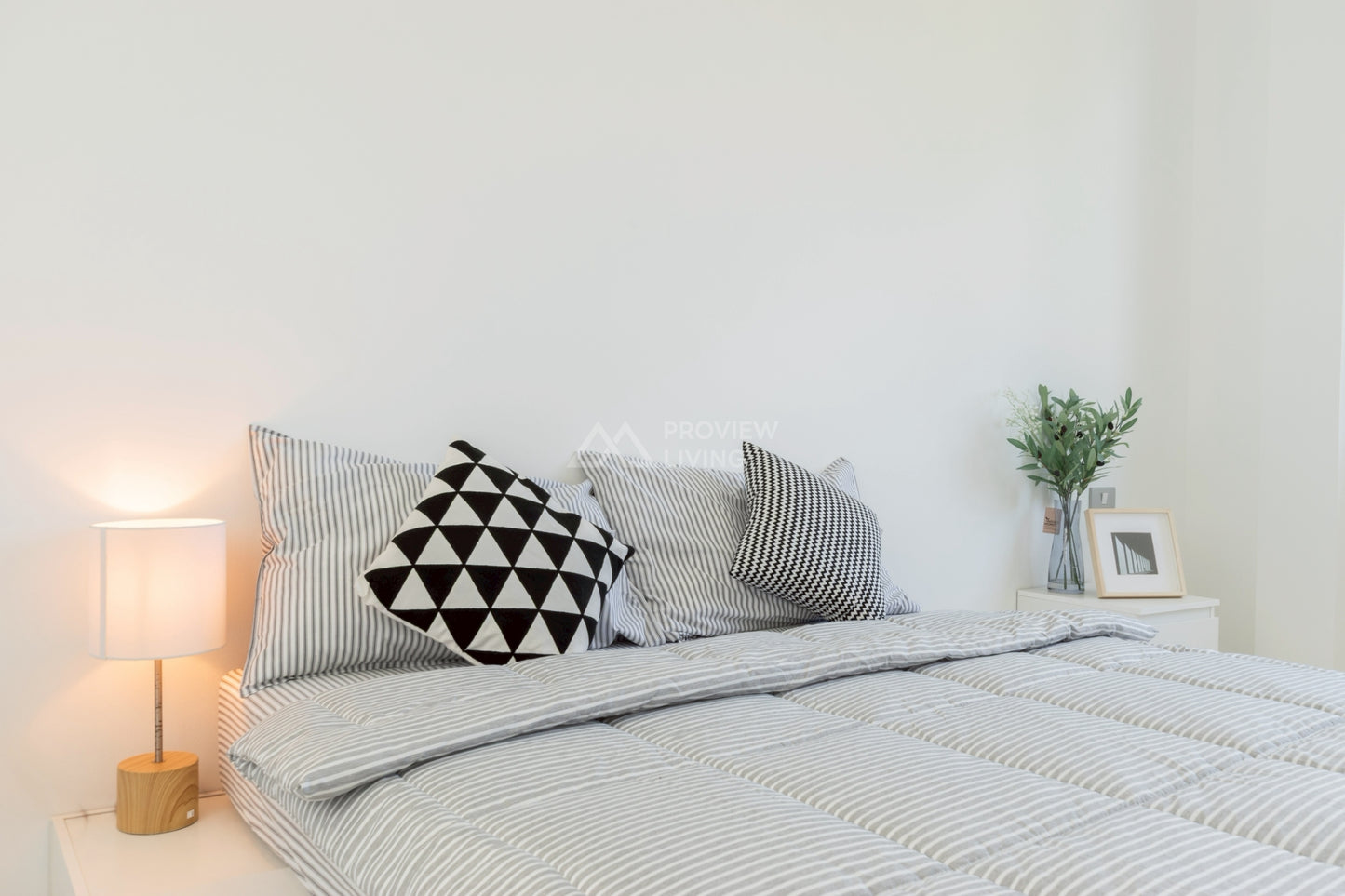 [พร้อมอยู่] บ้านใหม่ สไตล์ Ultra Modern ดีไซน์โดดเด่น ขนาด 62.5 ตร.ว. @ปากน้ำสุราษฎร์ธานี ฟังก์ชัน 4 ห้องนอน 4 ห้องน้ำ 3 ที่จอดรถ เข้าออกได้หลายทาง พร้อมอยู่ทันที!