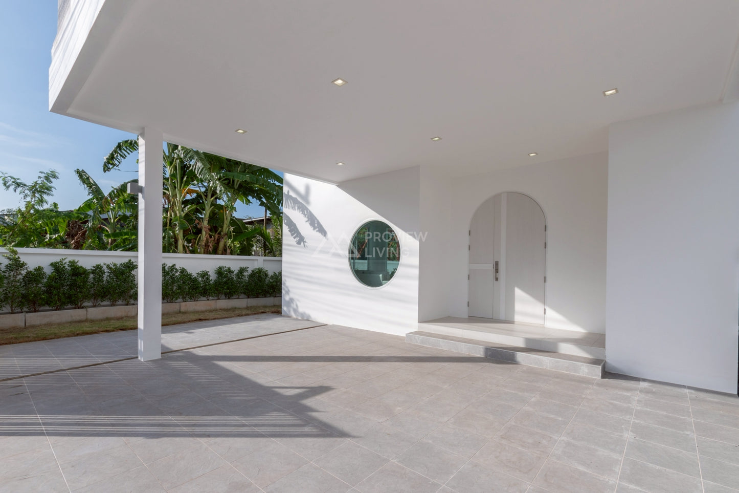 [พร้อมอยู่] บ้านใหม่ สไตล์ Ultra Modern ดีไซน์โดดเด่น ขนาด 62.5 ตร.ว. @ปากน้ำสุราษฎร์ธานี ฟังก์ชัน 4 ห้องนอน 4 ห้องน้ำ 3 ที่จอดรถ เข้าออกได้หลายทาง พร้อมอยู่ทันที!