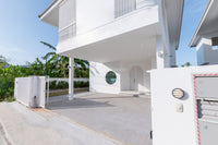 [Ready to move in] New Ultra Modern style house, outstanding design, size 62.5 sq.w., Pak Nam, Surat Thani, featuring 4 bedrooms, 4 bathrooms, 3 parking spaces, multiple access routes. Ready for immediate occupancy!