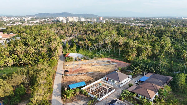 Urgent sale: Vacant land, filled, 1 rai 2 ngan plus. Located in Bang Chum Tho, near Tsubame Sushi and Central Surat Thani.