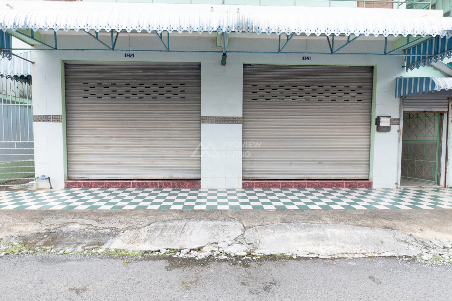 [ขายด่วน] 4.X ล้านมีทอน! อาคารพาณิชย์ 2 คูหา ใกล้เทศบาลนครสุราษฎร์ธานี แค่ 200 เมตร ขนาดรวม 48.6 ตารางวา หน้ากว้าง 11 เมตร ลึก 16 เมตร