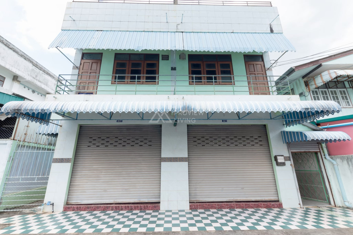 [ขายด่วน] 4.X ล้านมีทอน! อาคารพาณิชย์ 2 คูหา ใกล้เทศบาลนครสุราษฎร์ธานี แค่ 200 เมตร ขนาดรวม 48.6 ตารางวา หน้ากว้าง 11 เมตร ลึก 16 เมตร