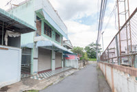 Urgent Sale! 4.X million, negotiable! 2 adjoining commercial buildings near Surat Thani City Municipality, only 200 meters away. Total size 48.6 sq. wah, 11 meters wide, 16 meters deep, 2 beds, 2 baths.