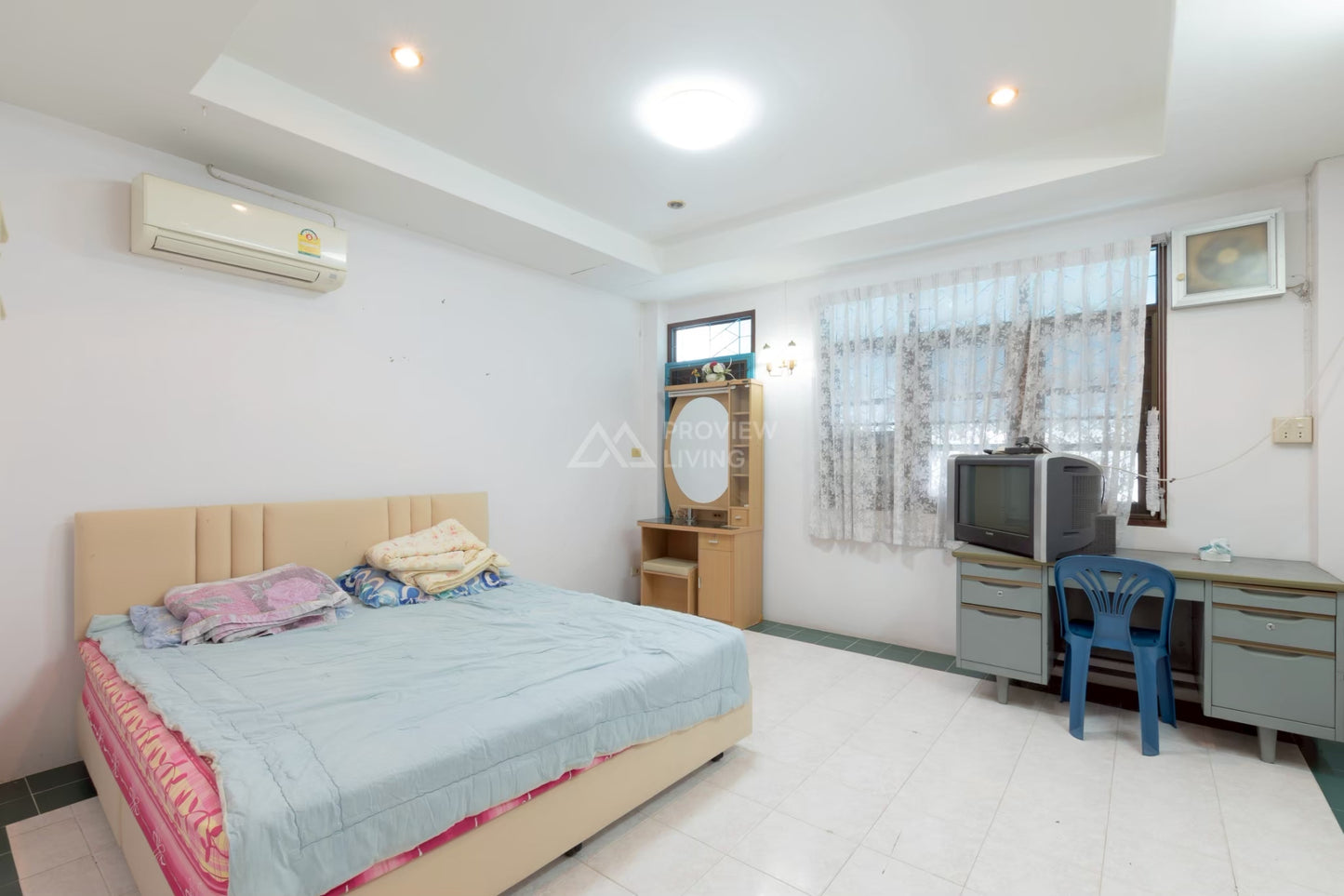 [ขายด่วน] 4.X ล้านมีทอน! อาคารพาณิชย์ 2 คูหา ใกล้เทศบาลนครสุราษฎร์ธานี แค่ 200 เมตร ขนาดรวม 48.6 ตารางวา หน้ากว้าง 11 เมตร ลึก 16 เมตร