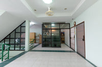 Urgent Sale! 4.X million, negotiable! 2 adjoining commercial buildings near Surat Thani City Municipality, only 200 meters away. Total size 48.6 sq. wah, 11 meters wide, 16 meters deep, 2 beds, 2 baths.