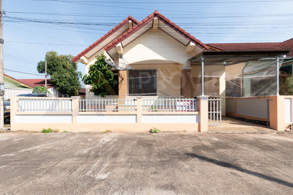 [Sold Out] 3-Bedroom, 2-Bathroom Detached House, Second-Hand, Brand New Condition, Ready to Move In, Baan Wassana, Tad Mai Nai Luek (Near the Slaughterhouse), Surat Thani