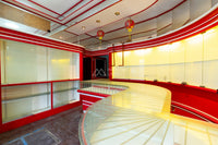 URGENT SALE Commercial building, Surat Thani, corner unit, Rat Uthit Road, 4 stories, 2 bedrooms, 3 bathrooms, with gold display case + safe room, area 192 sq.m.