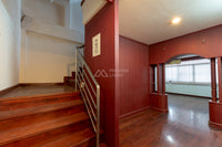 URGENT SALE Commercial building, Surat Thani, corner unit, Rat Uthit Road, 4 stories, 2 bedrooms, 3 bathrooms, with gold display case + safe room, area 192 sq.m.