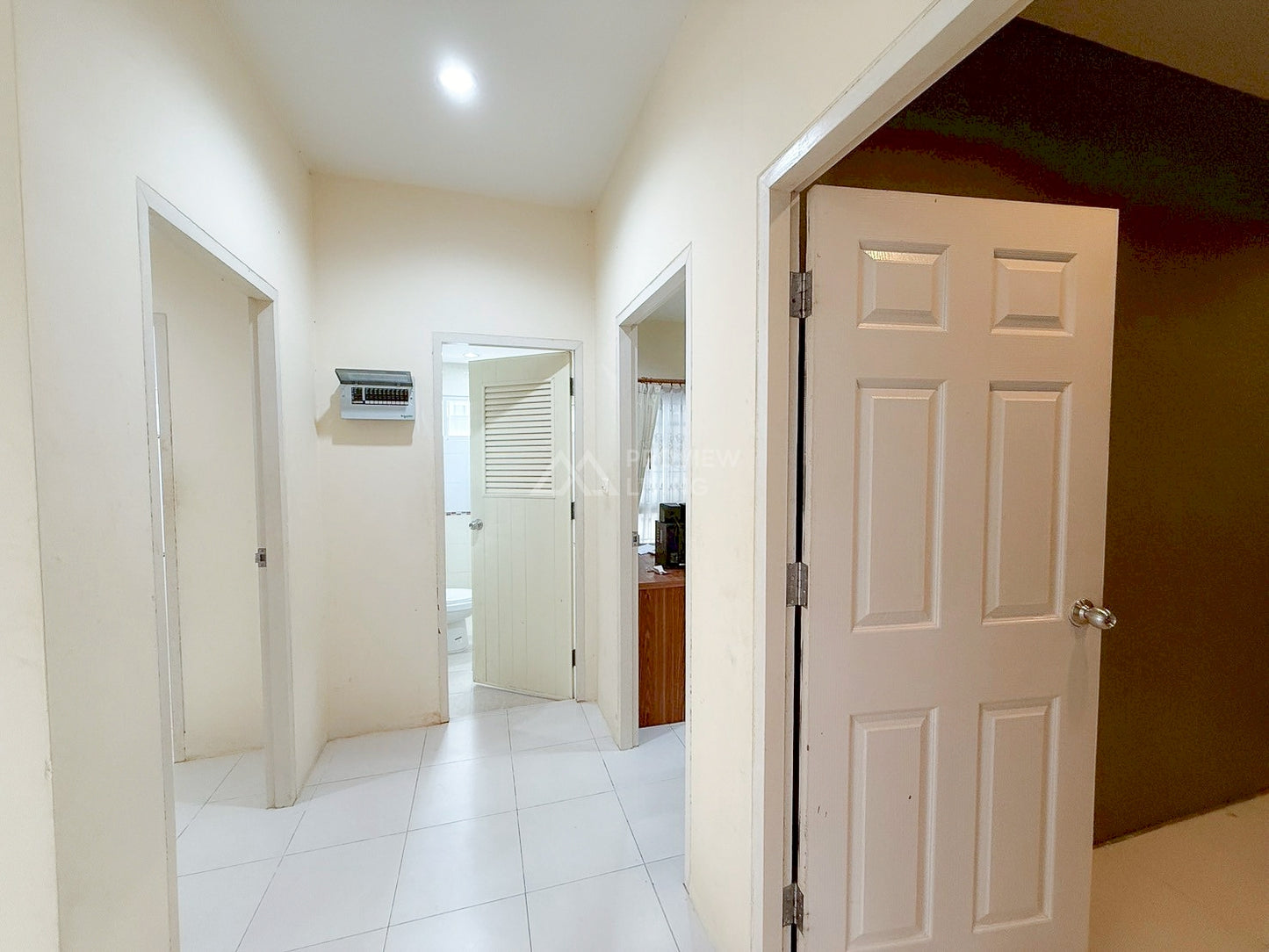 [ขายด่วน] บ้านเดี่ยว 3 ห้องนอน 2 ห้องน้ำ 53.3 ตร.ว. หมู่บ้านศรีอุไร ถนนอำเภอ ใกล้ค่ายวิภาวดี พร้อมอยู่ ทำเลดี ความปลอดภัยสูง เดินทางสะดวก